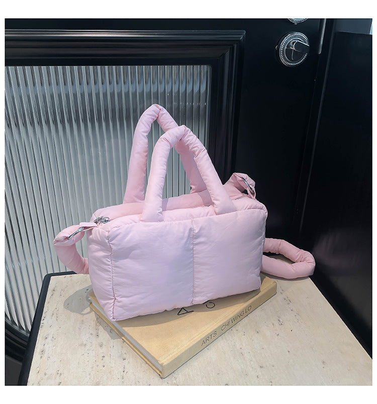 Cross-border new niche design large-capacity fashion handbag casual summer personality trendy shoulder messenger tote bag