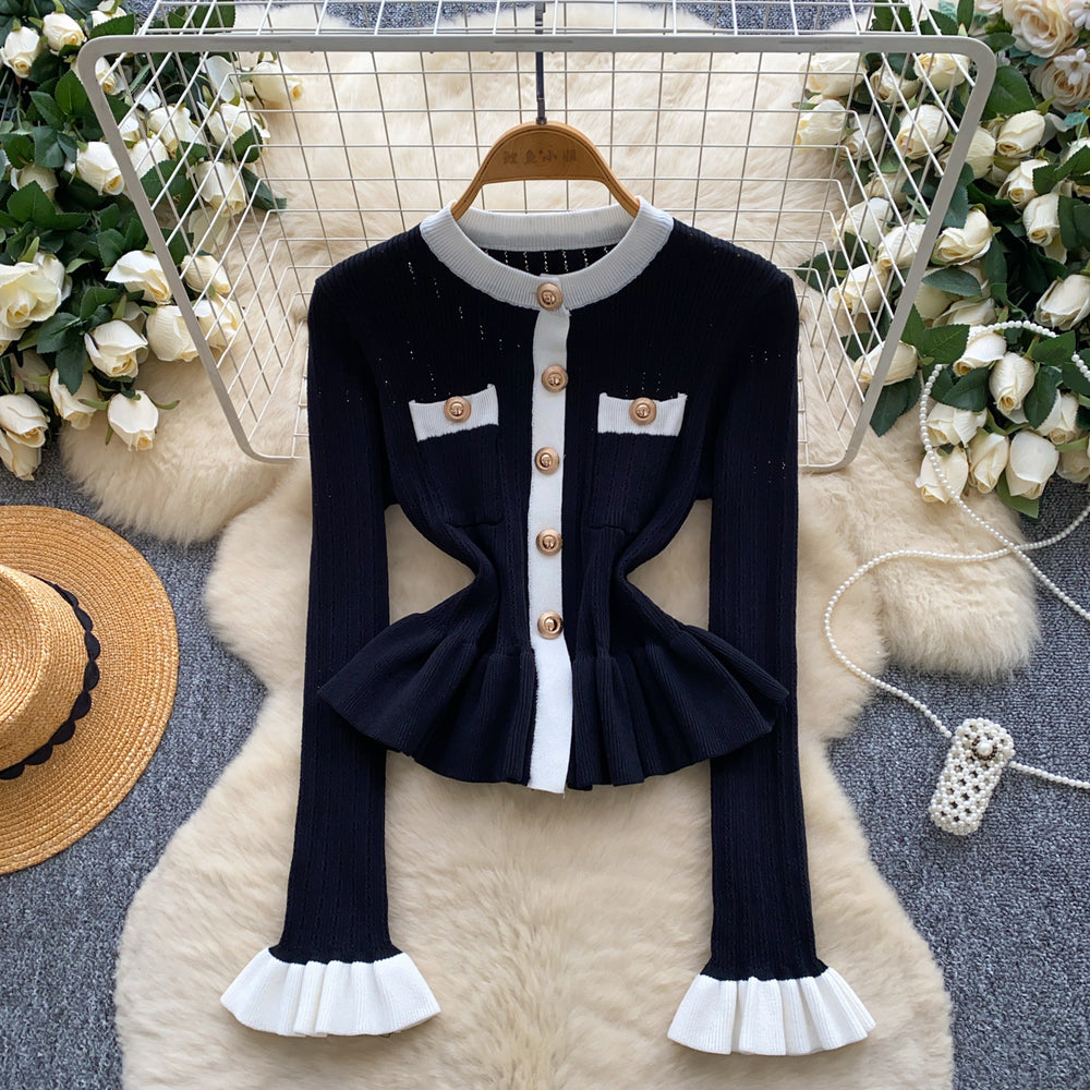 French chic chanel-inspired color block knit top with metallic buckle detail - women's slim-fit long sleeve base layer for autumn