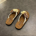 Trendy and versatile women's sandals: stunning summer 2026 collection - comfortable, thick-soled flip-flops perfect for beach and outdoor wear