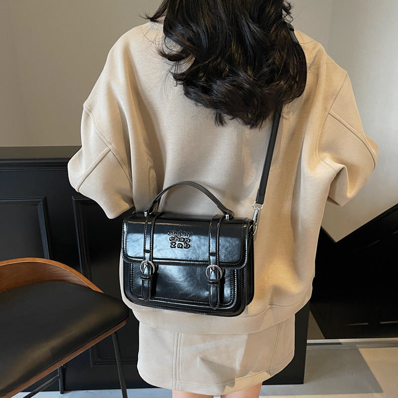 Cross-border high-end retro small bag 2025 new women's bag popular versatile messenger bag fashionable portable small square bag