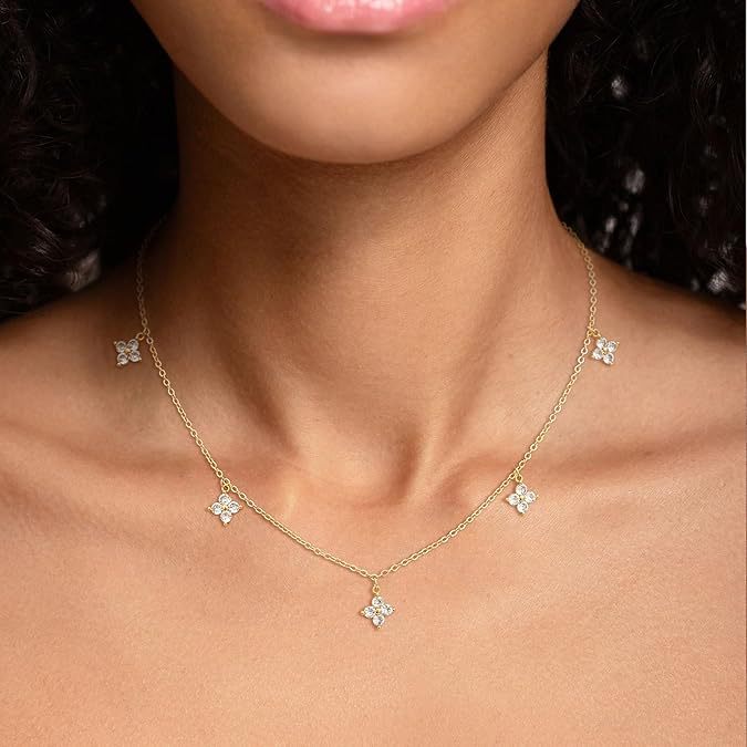 European and american new copper micro-paved zirconia flower pendant necklace, white cubic zirconia four-leaf clover women's choker