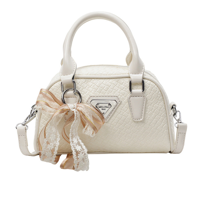 Retro small bag women 2025 new popular versatile messenger bag super fire portable bowling bag fashion shoulder bag