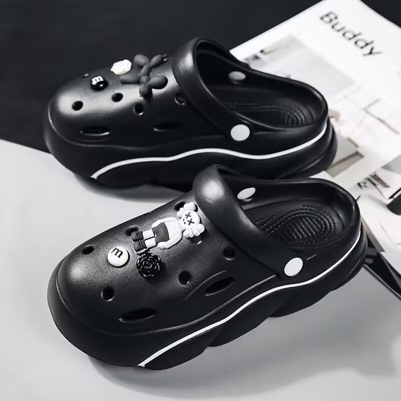 2024new arrival shit-stepping clogs for women outwearsummercutepopularthick sole nurse beach two-wear toe-cap slippers