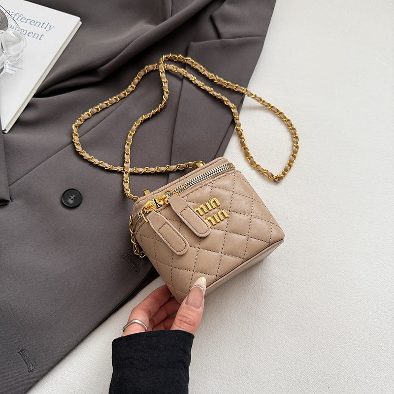 Niche light luxury foreign style chain messenger bag women's 2025 summer Xiaoxiangfeng rhombus advanced sense single shoulder mouth red envelope