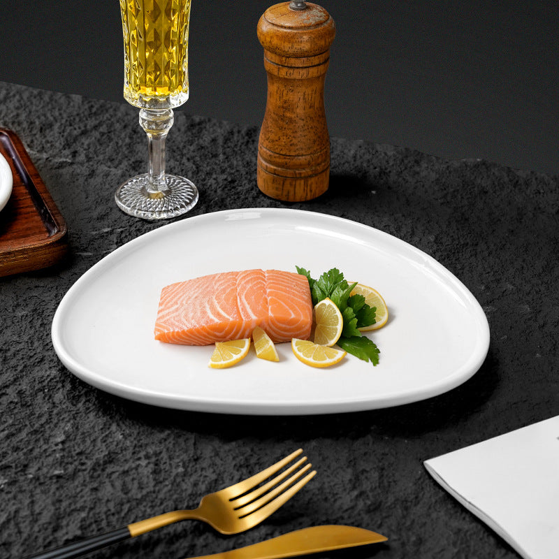 Creative minimalist ceramic steak plate - restaurant, hotel, and home use - triangular deep dish for fruit, salad, and baking