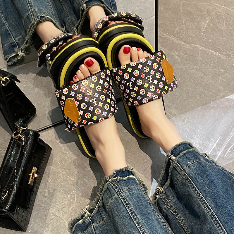 Thick sole slippers women's summernew arrivaloutwear men's and women's fashiontrendy brand letternon-slipeasiest for matchlettercouple flip-flops