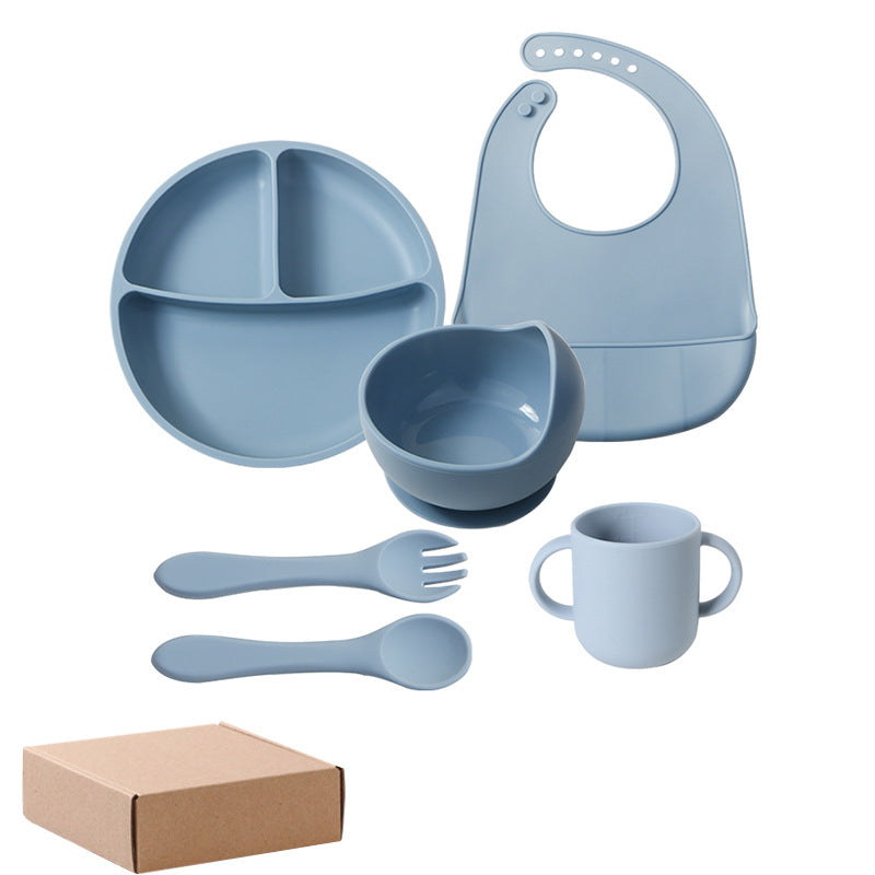 best-selling baby feeding set, including silicone plate, bowl, and spoon for infant food. wholesale children's feeding utensil set
