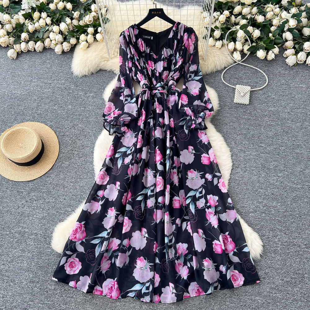 French chic high-end elegant dress - new 2025 collection: slimming, figure-flattering, printed chiffon maxi dress with a sophisticated waist