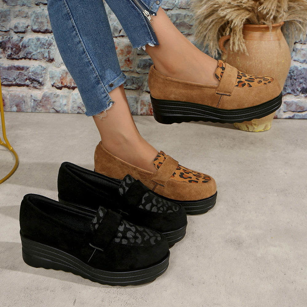 Exportnew arrival leopard print color matching thick soleflats women's retro mid-mouth plus size slip-on lazy loafers  supply