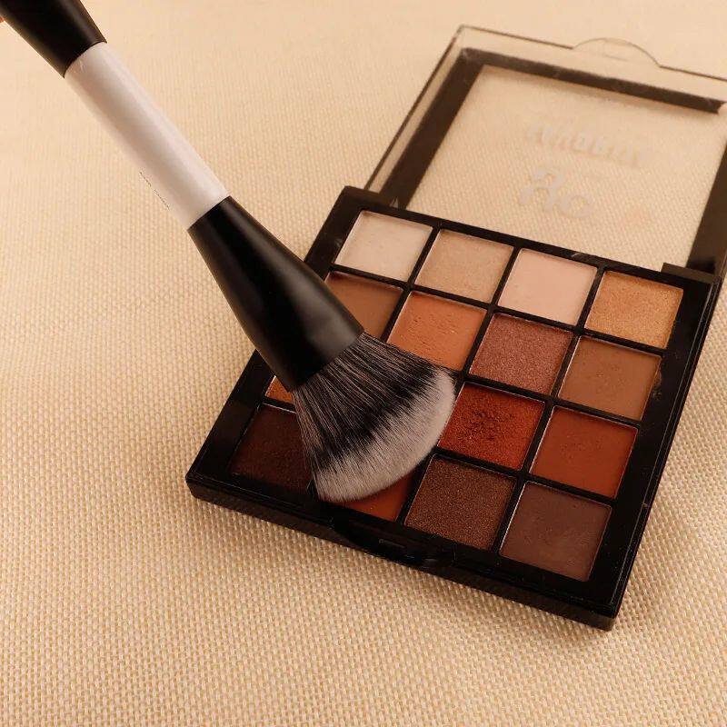 Factory direct hot selling cangzhou multifunctional blush brush, beauty tool brush, single pack portable double-ended contouring brush, makeup brush