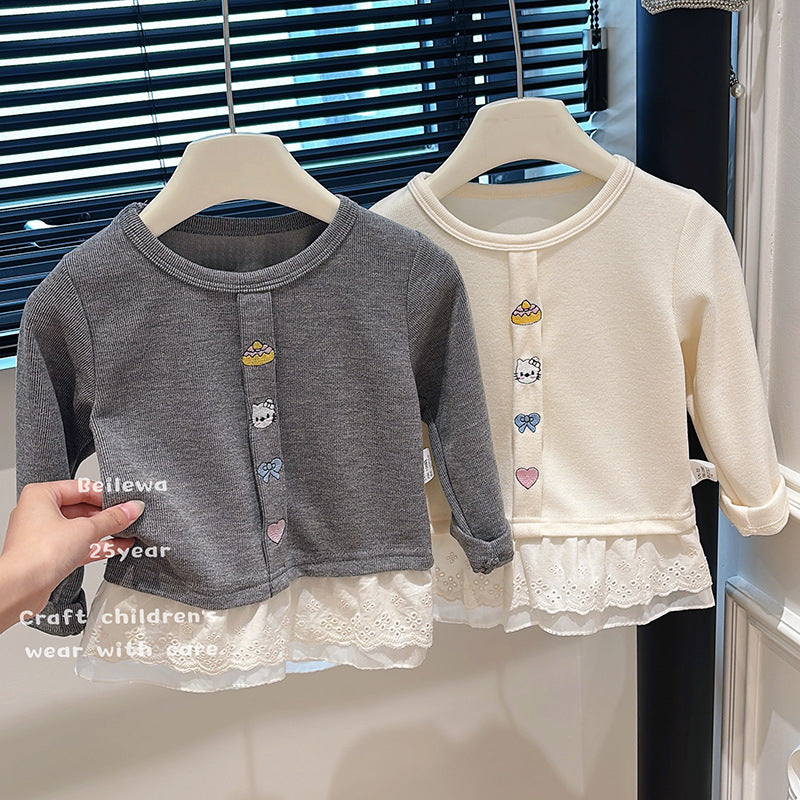 New girls' spring/autumn lace-trimmed cartoon embroidered undershirt - versatile, stylish, and trendy brand for baby girls