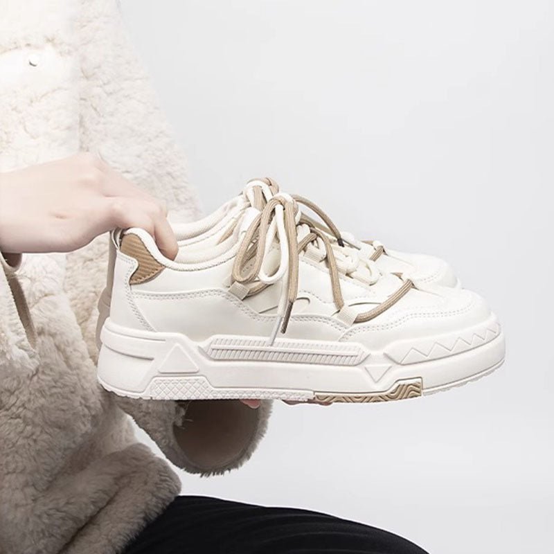 Hong kong style popular chunky white sneakers for women, new autumn 2026 collection, versatile casual athletic skate shoes, student running shoes