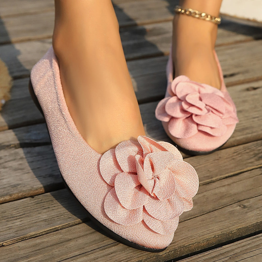 Plus size women's flats for export - spring  new collection: pointed-toe, soft-soled loafers with floral embellishments - ready to ship
