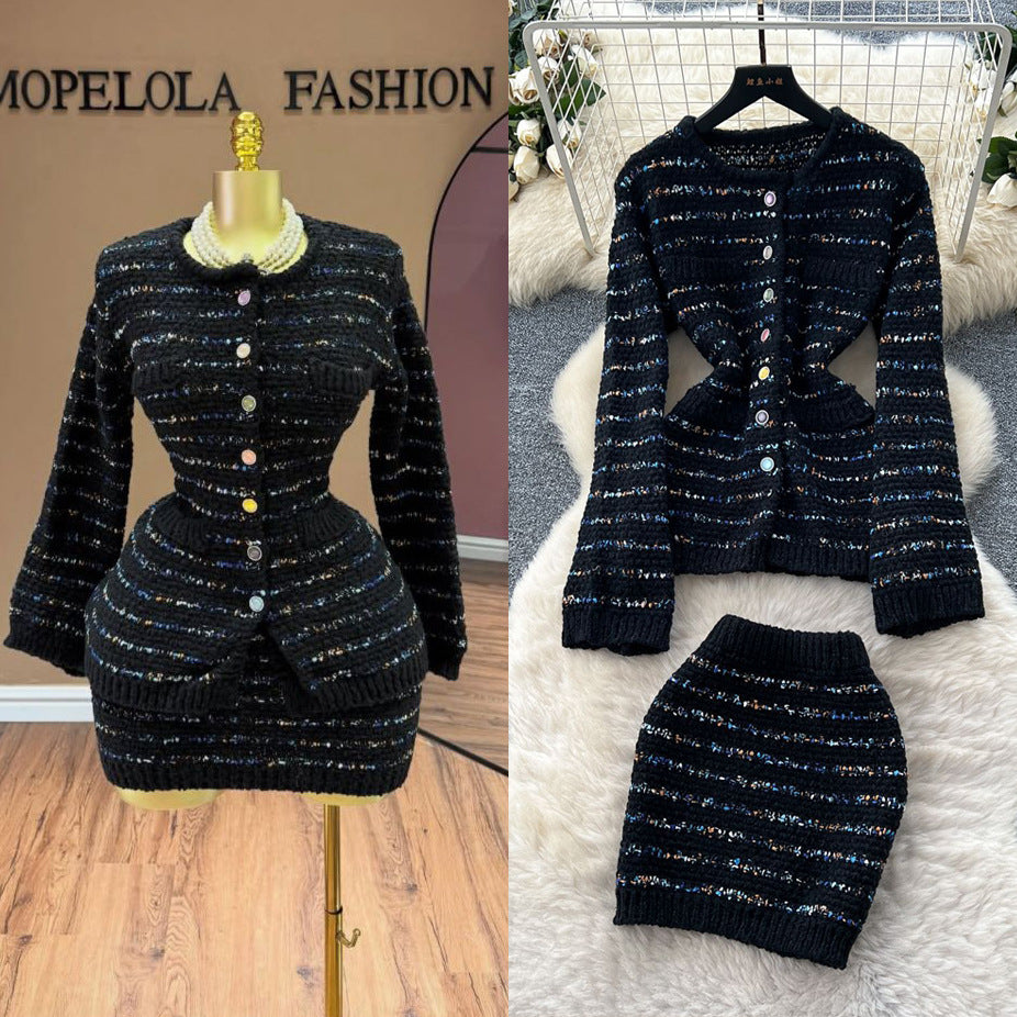 Xiaoxiangfengfashionablesuitfemaleautumclassycontrast color round neck waist long sleeves knitting shirt hip covering short skirt