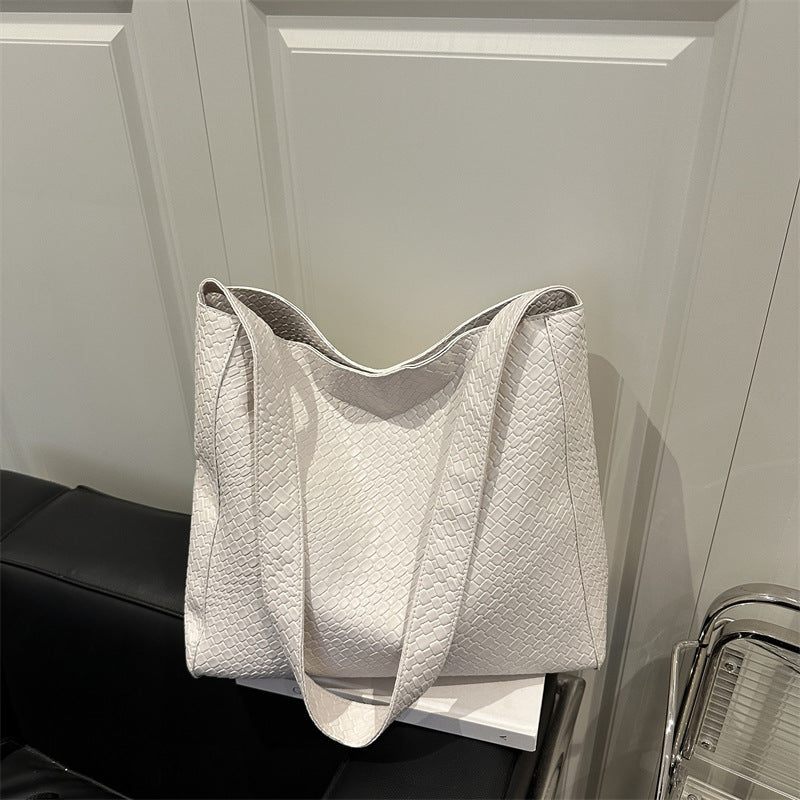 Simple casual tote bag women's Korean version ins trendy fashion large-capacity shoulder bag 2025 new niche underarm bag