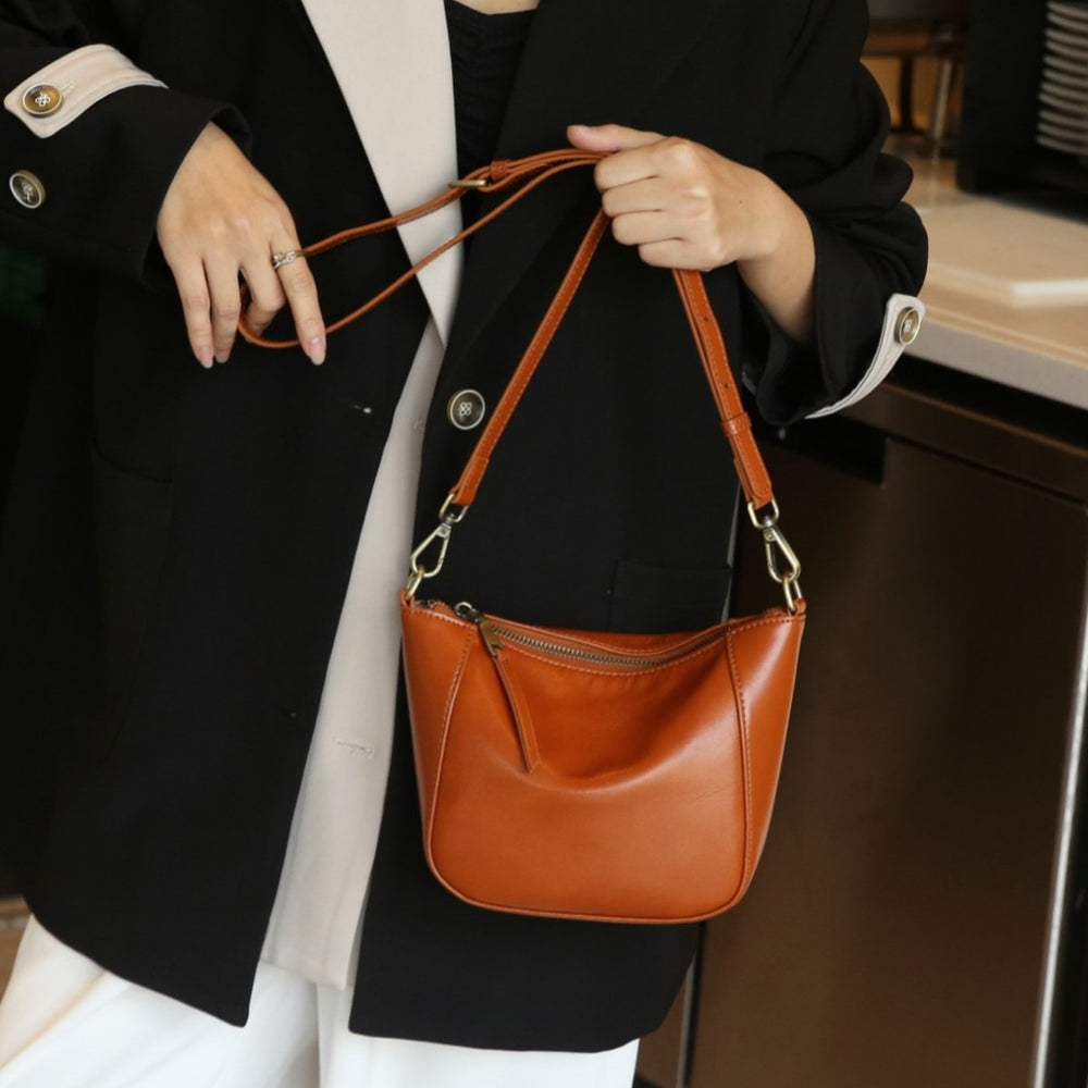 Genuine leather bag women's 2024 spring and summer new arrivalclassy niche small toe first layer cowhide women's bag shoulder crossbody bag