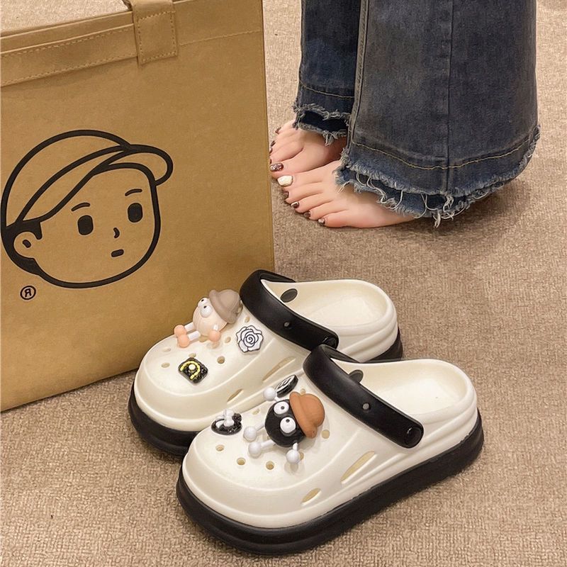 2025 summer new collection: closed-toe slides - trendy, platform, thick-soled, non-slip, wear-resistant clogs & sandals for outdoor wear