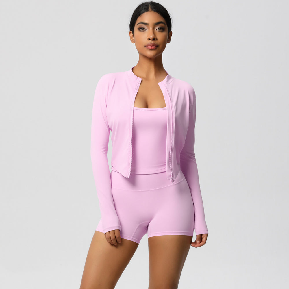 High-waisted, form-fitting, brushed yoga set. european and american style, "naked feel" quick-dry fitness outfit. three-piece set for outdoor leisure, running, and sports