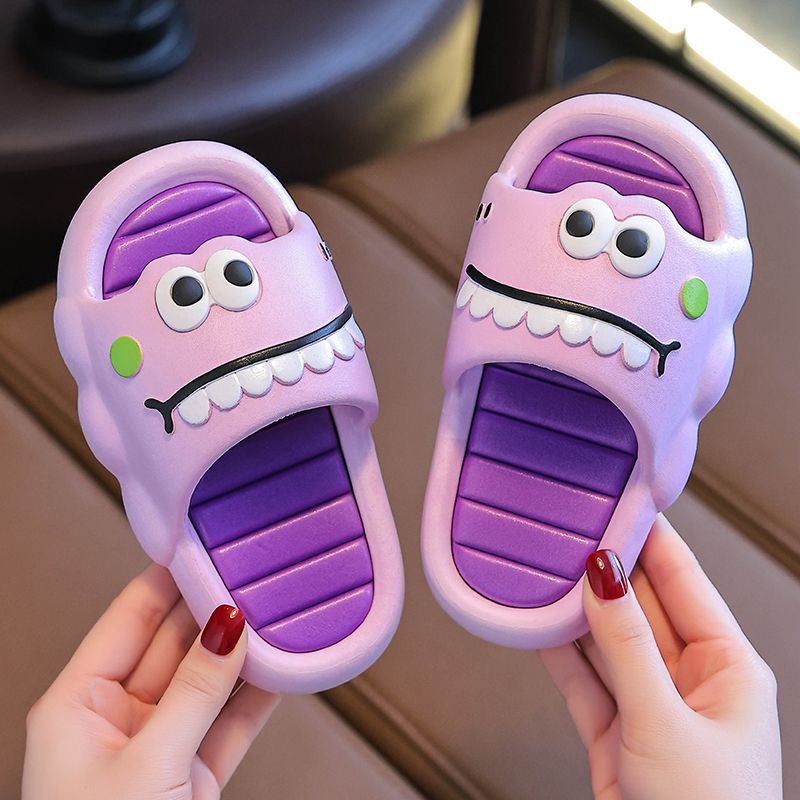 Summer kids' slippers: new cartoon astronaut design, perfect for bathrooms and home. available in toddler, big kid, and matching family styles. indoor summer slippers