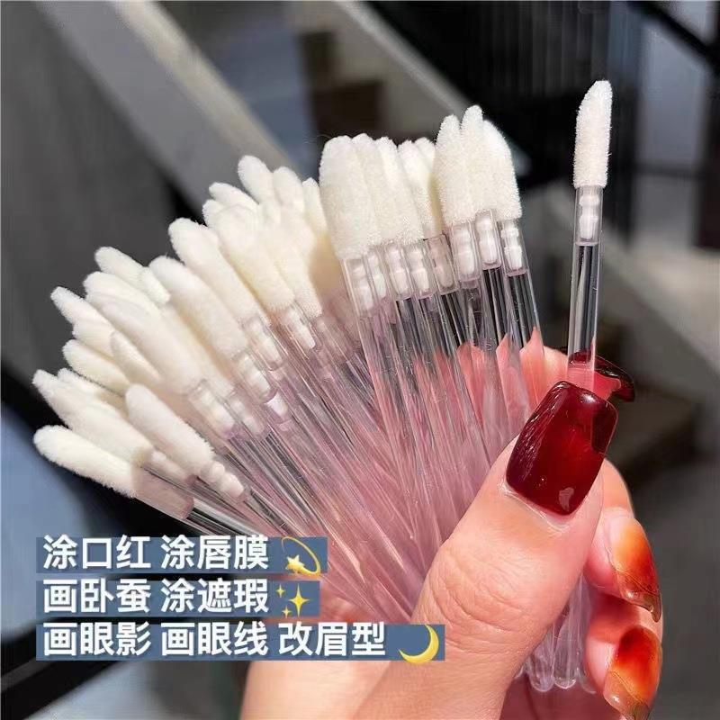 Disposable lip brush stick Portable silicone lipstick brush Special smudge concealer lipstick lip mud lip glaze brush for female makeup artists