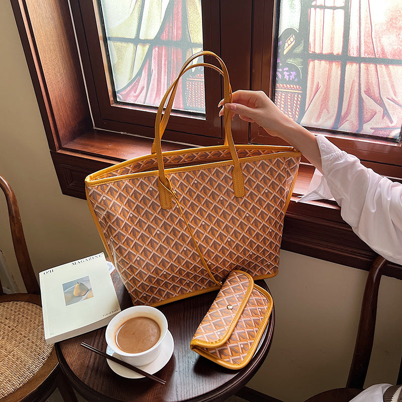 Commuter to work Large capacity tote bag women's 2025 new spring and summer retro fashion shoulder bag Casual commuter women's bag