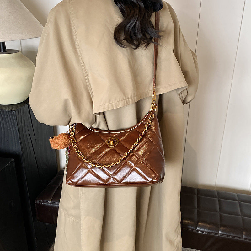 Rhombus texture small bag women's 2025 autumn and winter new chain shoulder underarm bag fashionable foreign commuter messenger bag