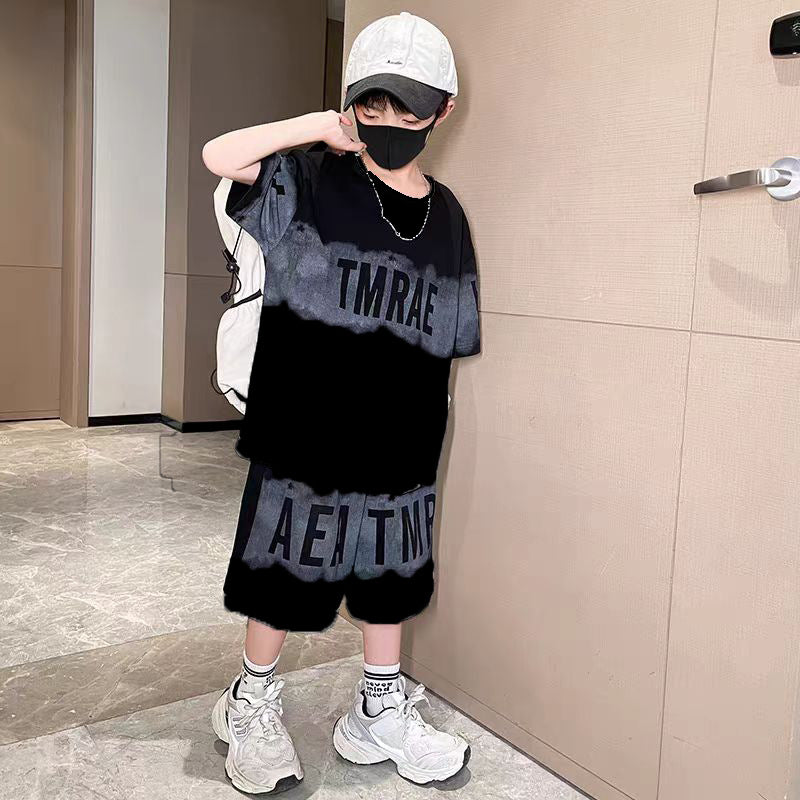 Boys' summer outfit set : new short-sleeve sporty style for mid-to-large children - trendy, stylish, and cool for summer