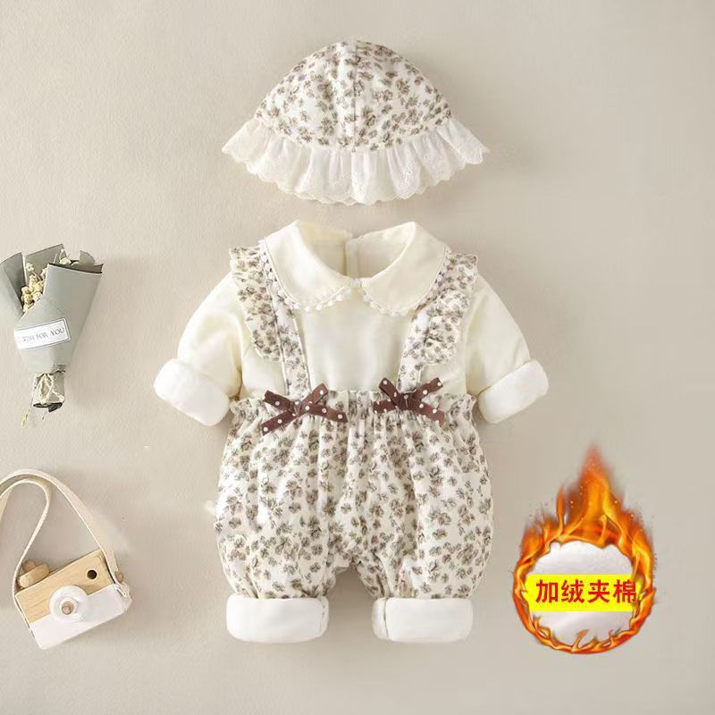 Baby girl's one-piece cotton-padded jumpsuit, warm winter romper, baby's outdoor clothing, fleece-lined quilted romper