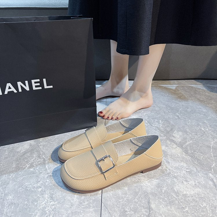 autumn new arrivals: plus-size women's flat shoes for cross-border e-commerce. sizes 35-43 available. wholesale options available. dropshipping to  and