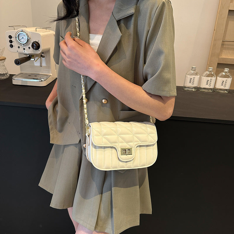 Wholesale of niche design small bags: new trendy diamond quilted chain fashionable minimalist shoulder & crossbody small square bags