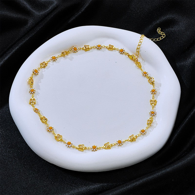 European and american cross-border fashion butterfly daisy necklace - unique gold daisy butterfly necklace, perfect for any occasion