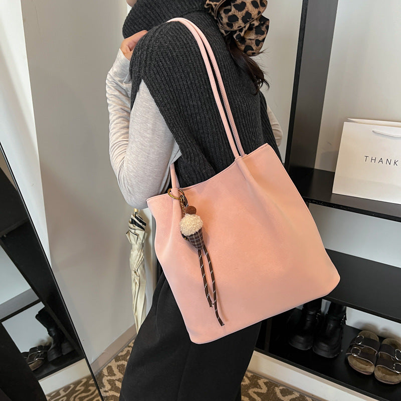 Commuting to work Large capacity tote bag Women's 2025 winter new retro fashion casual shoulder bag Premium sense