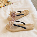 Sweet and stylish women's summer sandals, new color-blocked floral flip-flops, flat, non-slip beach sandals for women