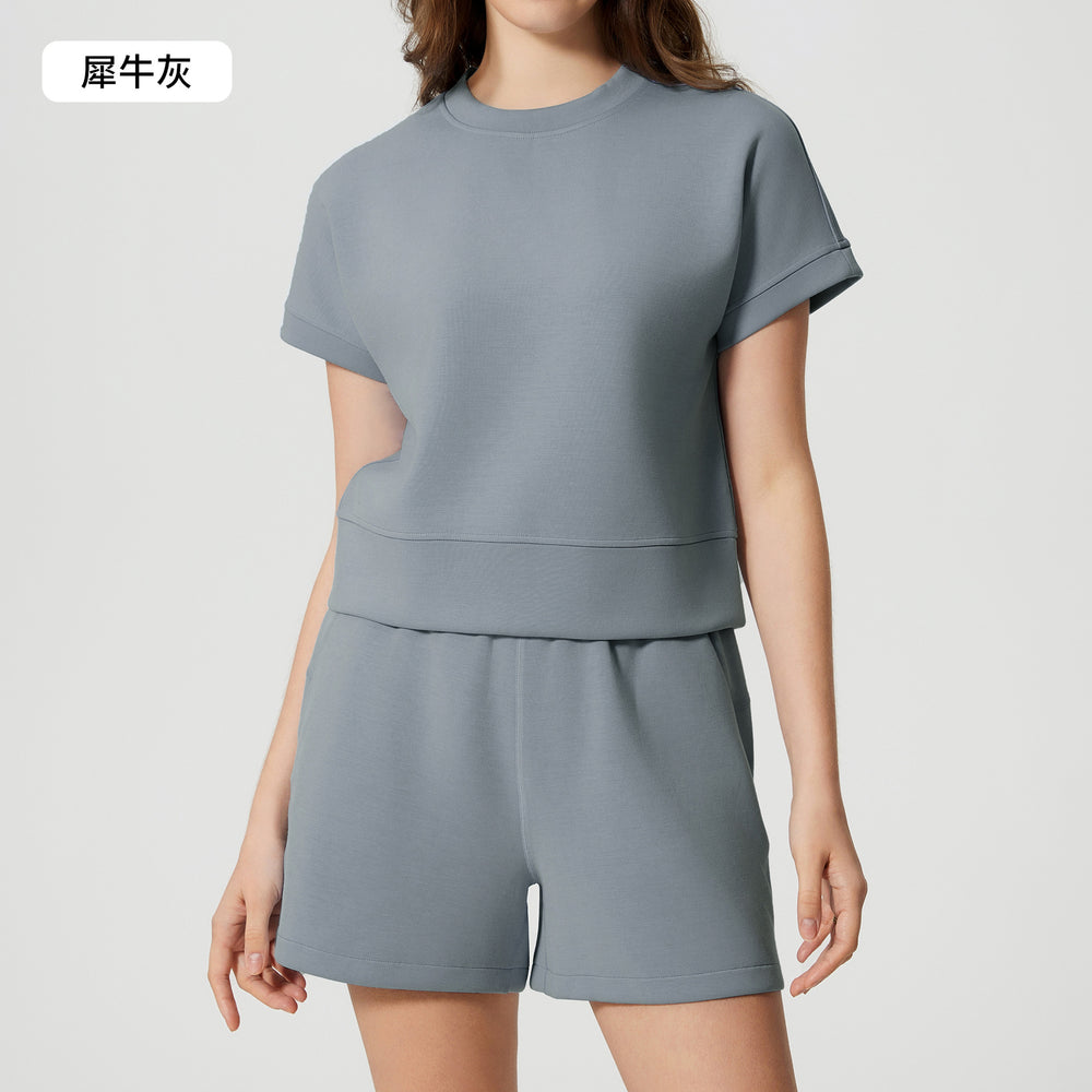 Women's casual activewear set: loose-fit breathable short-sleeve t-shirt & air layer shorts - perfect for yoga & workout