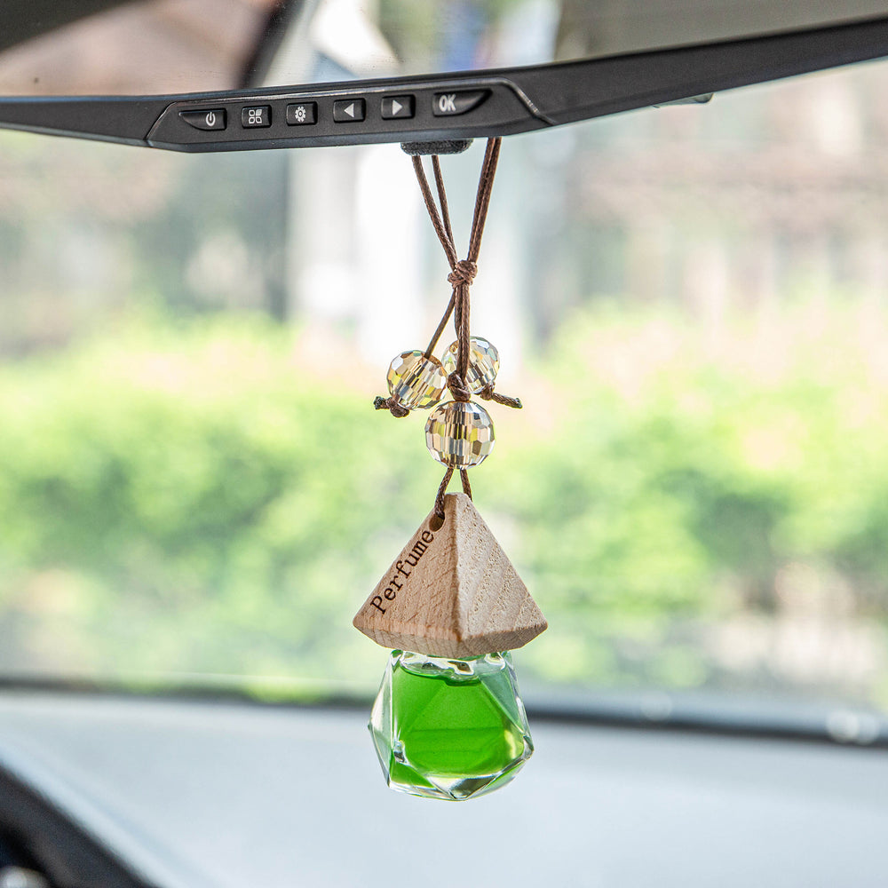 Car perfume rearview mirror aromatherapy pendant car odor removal fragrance car pendant long-lasting light fragrance air freshener