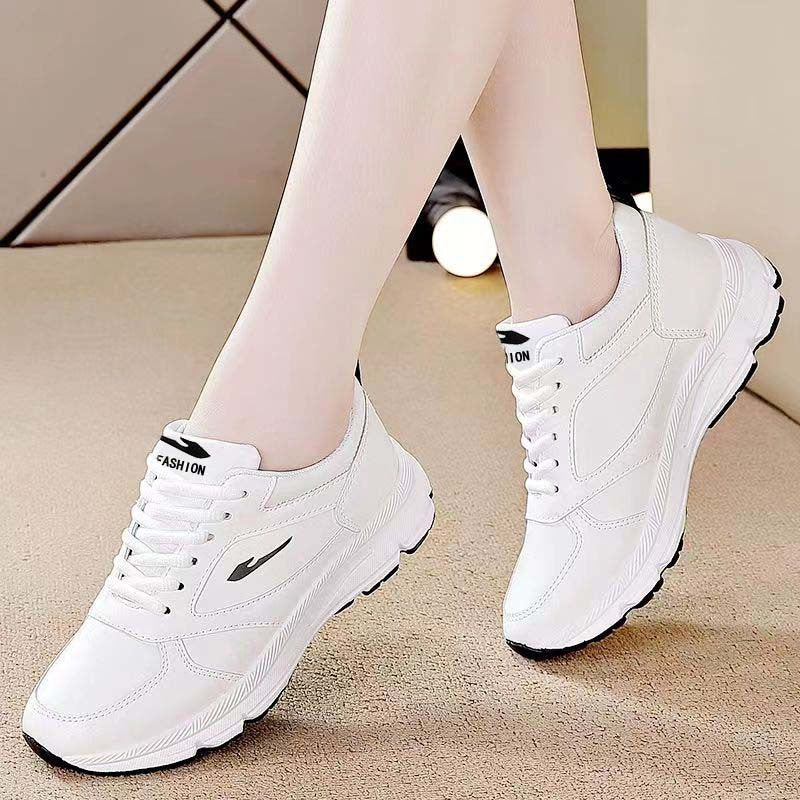 Women's white sneakers - 2025 spring new arrivals: versatile chunky sole shoes for students, korean style, ins & harajuku inspired athletic skate shoes