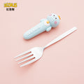 High-quality, adorable cartoon children's cutlery set featuring a cute bear design. includes a fork, spoon, and is perfect for school lunches. made of durable silicone, these portable forks and spoons are available for wholesale