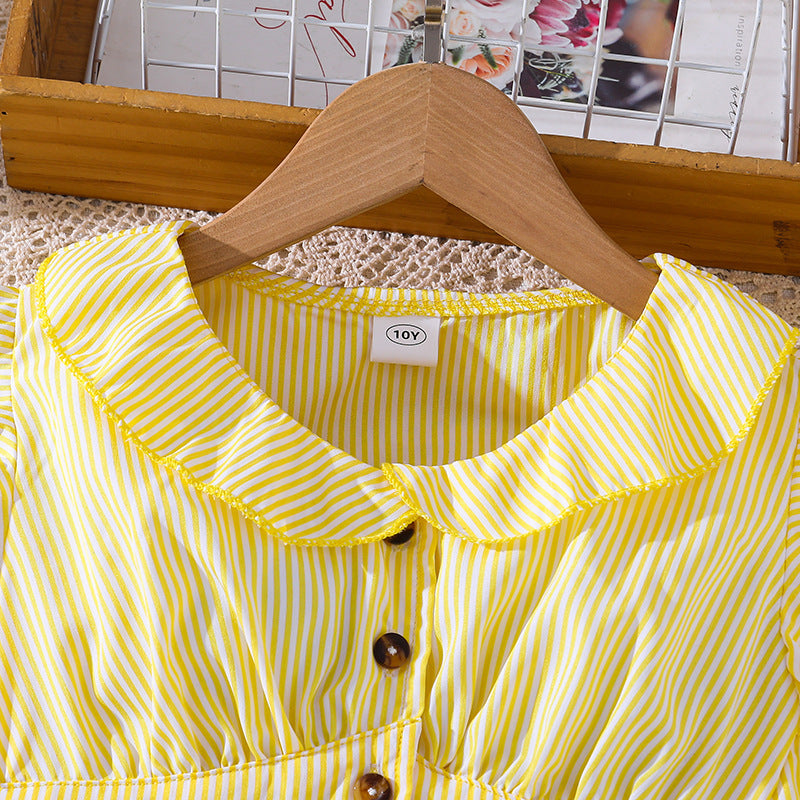 European and american style girls' clothing for export:  spring/summer new arrivals - casual striped flutter sleeve cropped top and skirt set