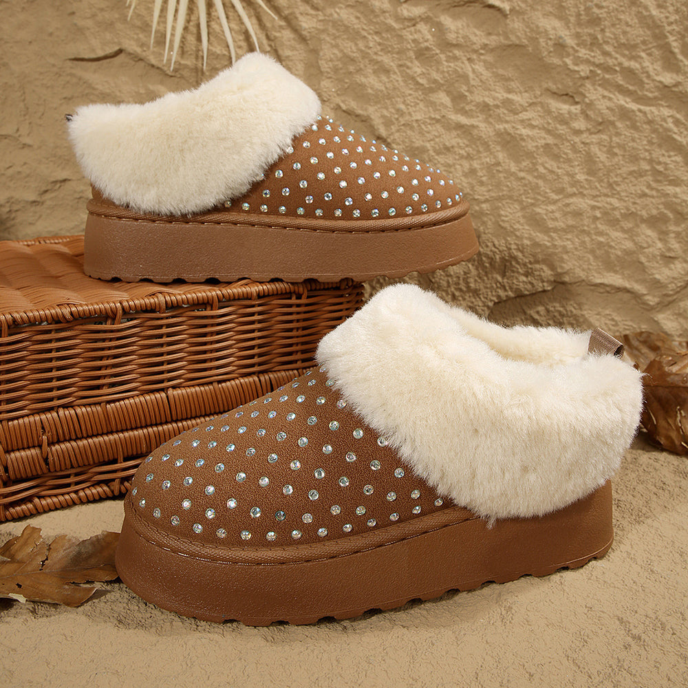 Wholesale plus-size women's autumn snow boots: new styles for independent e-commerce stores, featuring rhinestone embellishments, suede, fleece lining, extra thick padding, and warm, chunky soles