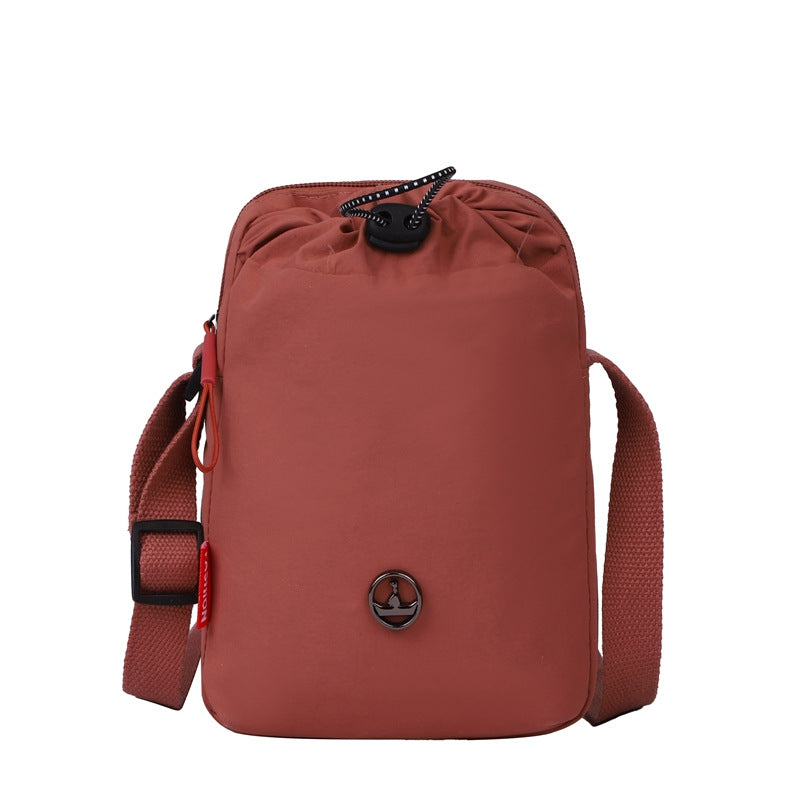 New messenger bag, multi-functional mobile phone bag, waterproof leisure shoulder bag, kettle bag, sports fitness women's bag, water cup bag.