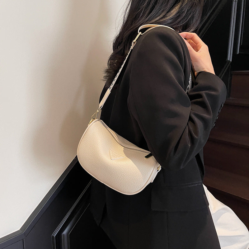 Cross-border niche design bag women's 2025 new summer fashion broadband messenger bag casual popular saddle bag