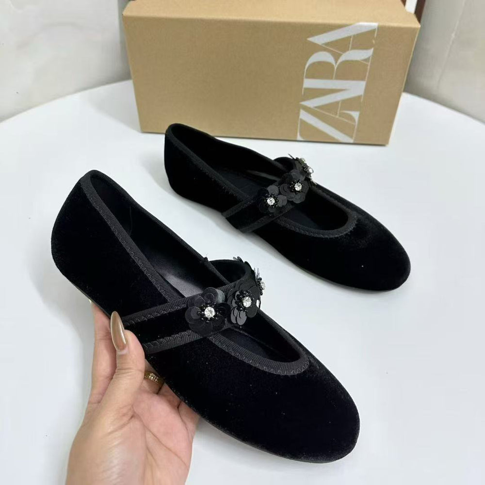 Za's 2025 new women's shoes: low-heeled, elegant, socialite-style pumps with closed toe, low-cut design, and ankle strap