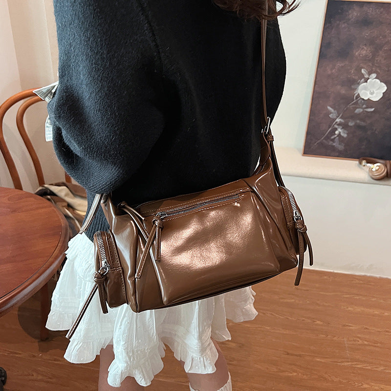 Cross-border retro old armpit bag Spice girl shoulder messenger bag washed soft leather multi-zipper dual-purpose bag function