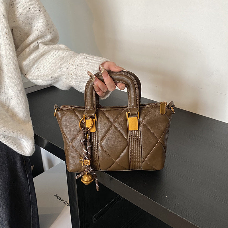 Retro handbag bag 2025 new fashion shoulder bag messenger bag women's bag fashion trend small square bag