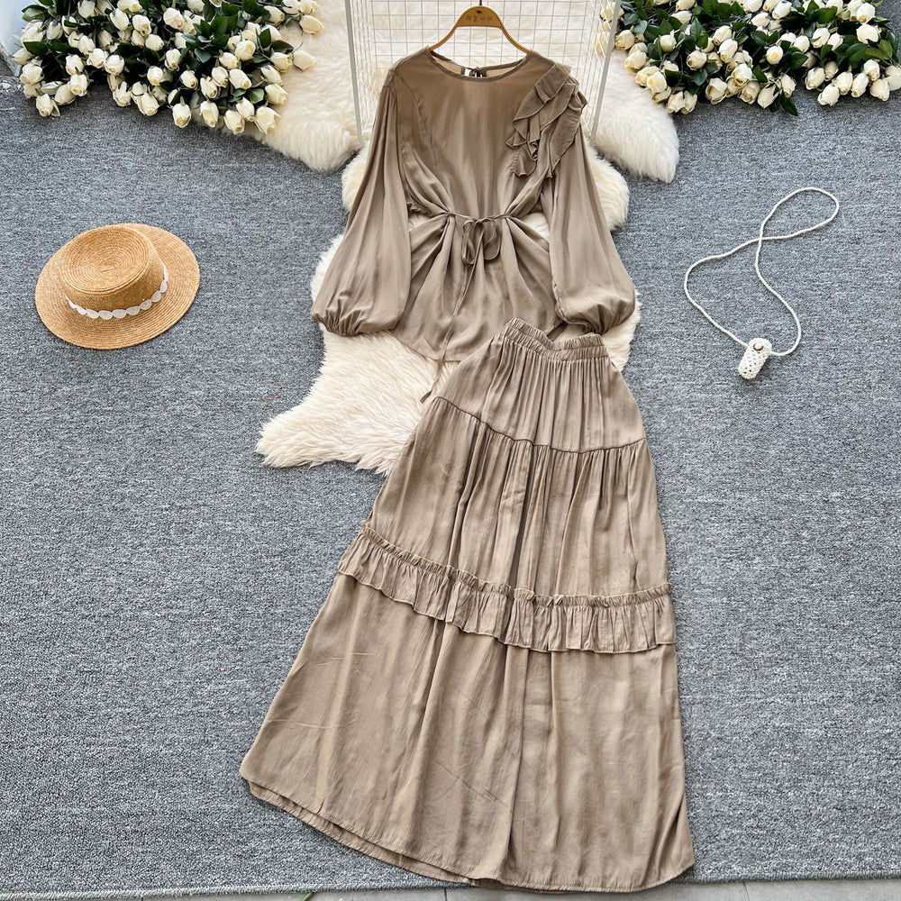 European and american retro style mature woman's minimalist chic set - spring puff sleeve top + elastic waist slimming midi skirt