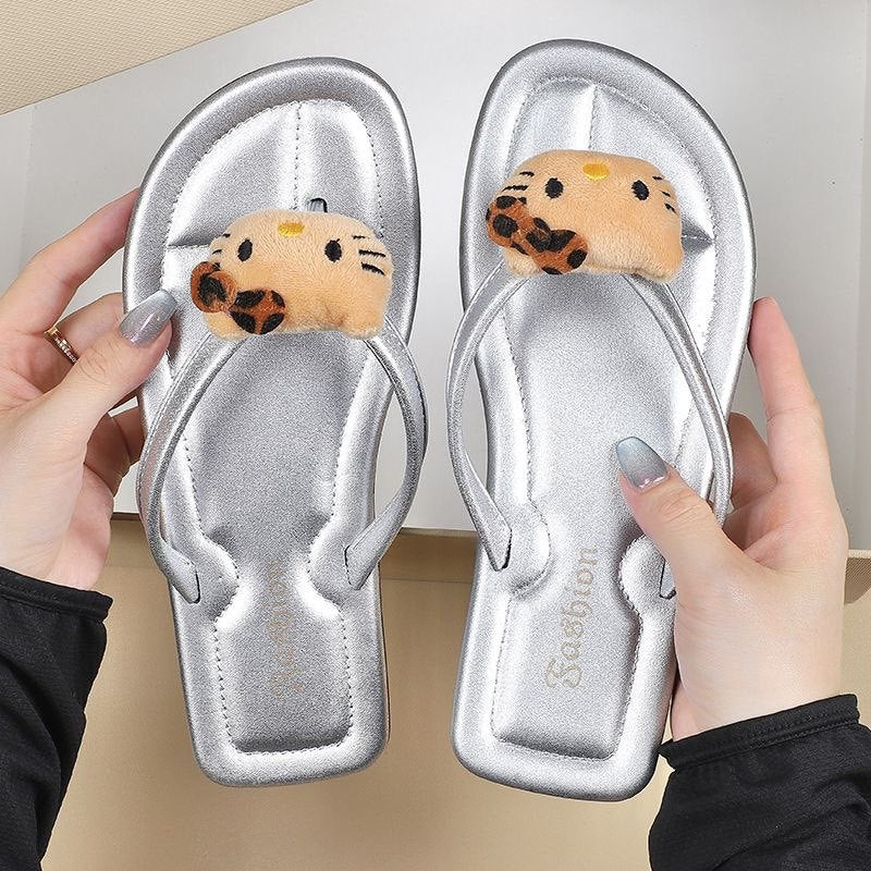 Summer cartoon flip flops women 2026new arrivalcute cartoon casualeasiest for matchskirtnon-slip flip flops women summer