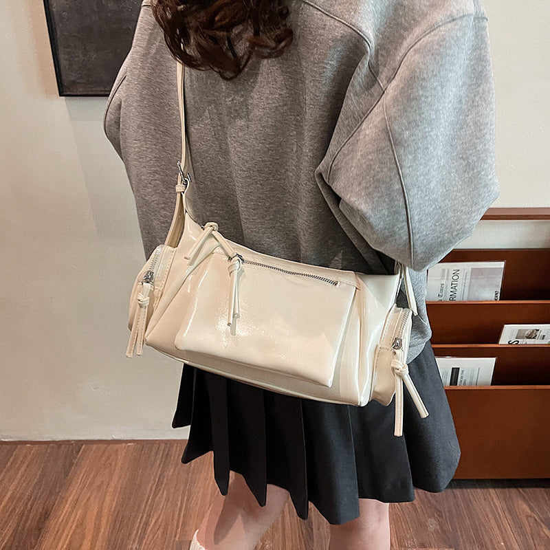 Cross-border retro old armpit bag Spice girl shoulder messenger bag washed soft leather multi-zipper dual-purpose bag function