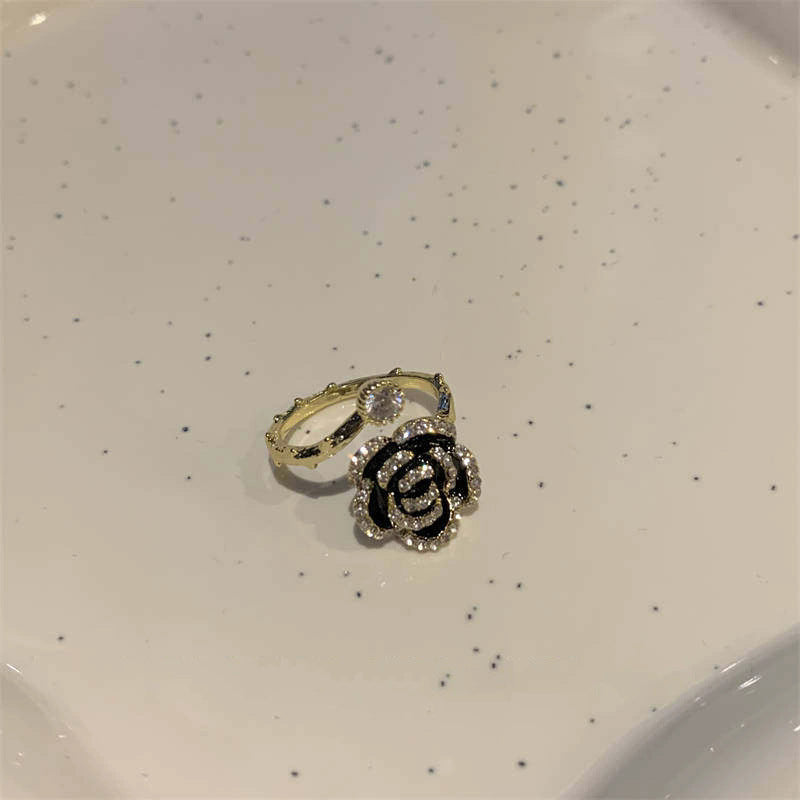 Human wealth flower black camellia ring female insclassy accessible luxuryfrenchsmall fragrance wind gentle elegant trendy