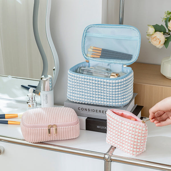 Flannel cosmetic bag, portable, hand-held red envelope, corduroy classification, flip bag, large-capacity portable storage bag set.