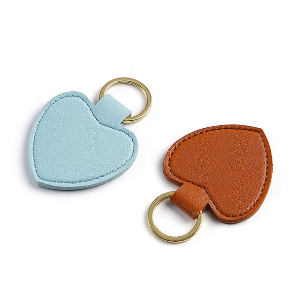 Foreign trade explosion wholesale, a large number of leather love keys, accessories, keychains, bags, pendants, decorations, small batches